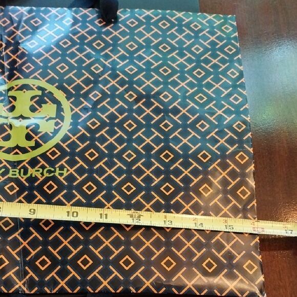 3 DESIGNER GIFT BAGS/ TOTES  WITH LOGOS...Excellent Used Condition. - Picture 9 of 11